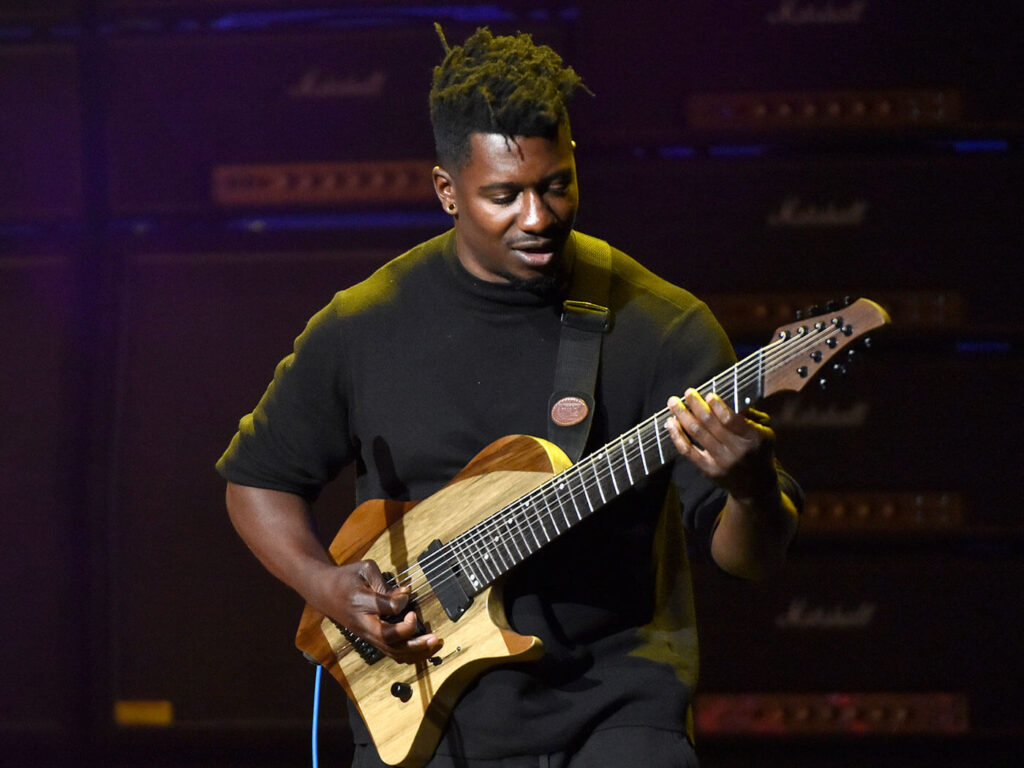 Tosin Abasi